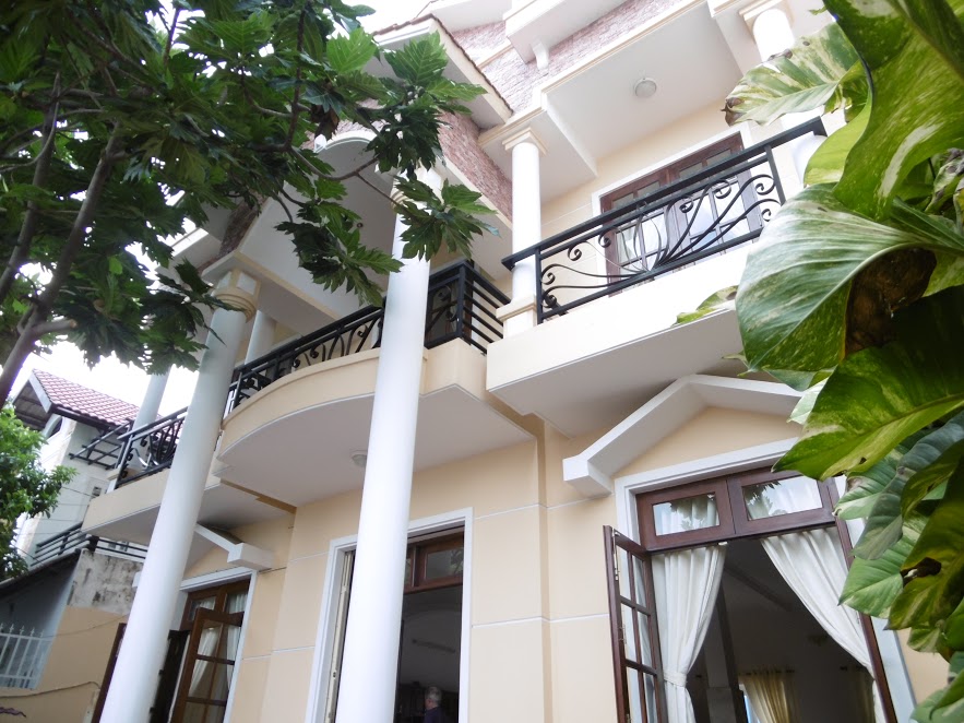 Villa cho thuê đường Quốc Hương, phường Thảo Điền, 10x26m, giá 45 triệu/tháng
