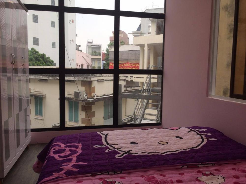 Cho thuê căn hộ mini 1 phòng ngủ, 1 phòng bếp, MT Trần Quang Khải