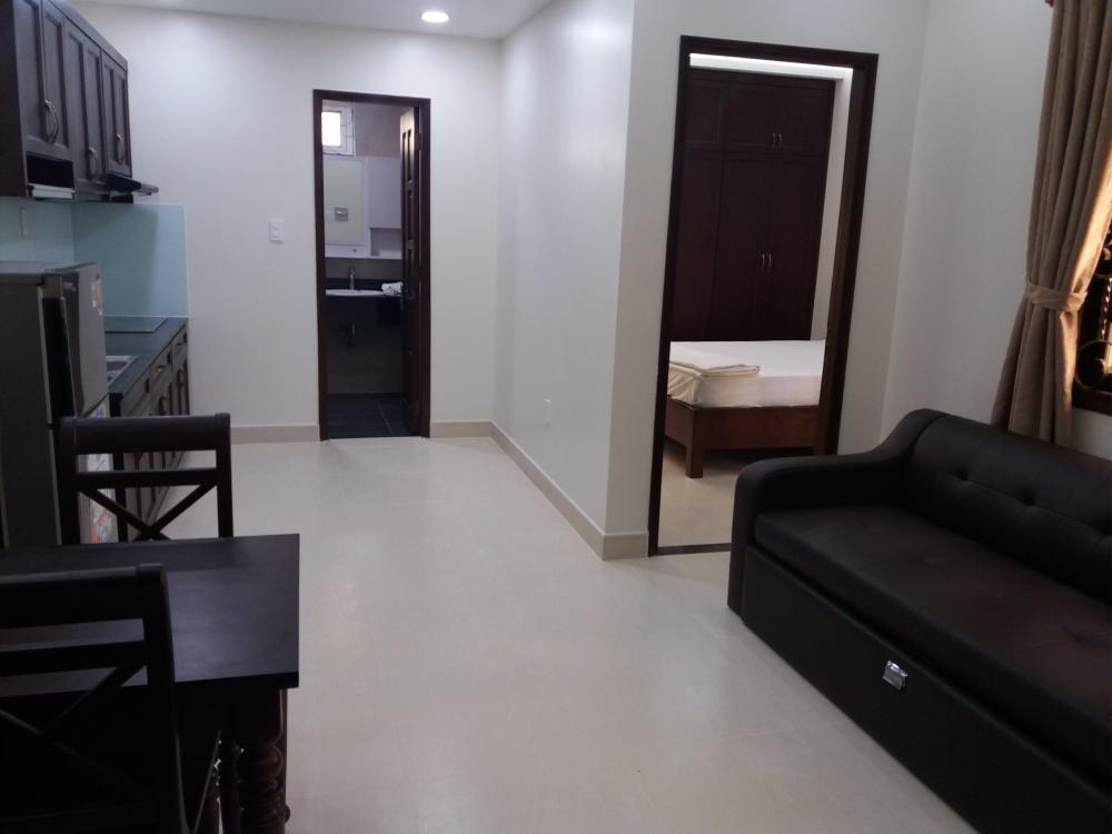 Cho thuê căn hộ dịch vụ khu Phan Xích Long, Phú Nhuận diện tích 60m2, nội thất Châu Âu giá 13 tr/th