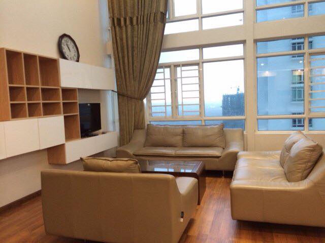 CC cho thuê 5 PN, DT nhà 220m2 Phú Hoàng Anh, Duplex 2 tầng cực đẹp, giá 18 tr/th. LH 0903388269