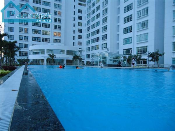 Cho thuê căn hộ 3PN 3WC Phú Hoàng Anh, NT cơ bản, giá 10 tr/th, view hồ bơi, liên hệ 0903388269