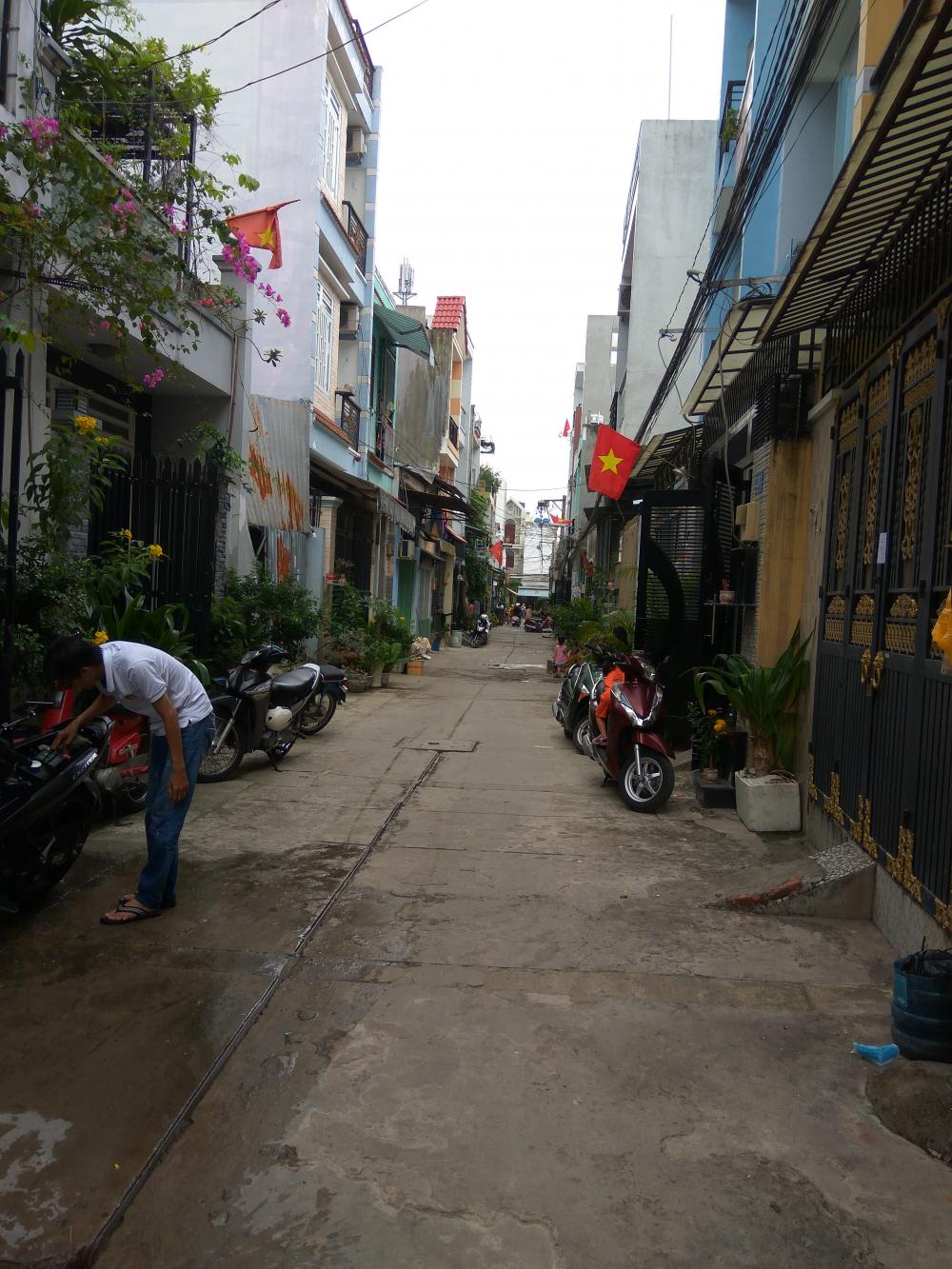 Cho thuê nhà riêng tại Đường Mã Lò, Phường Bình Trị Đông A, Bình Tân, Tp.HCM diện tích 150m2