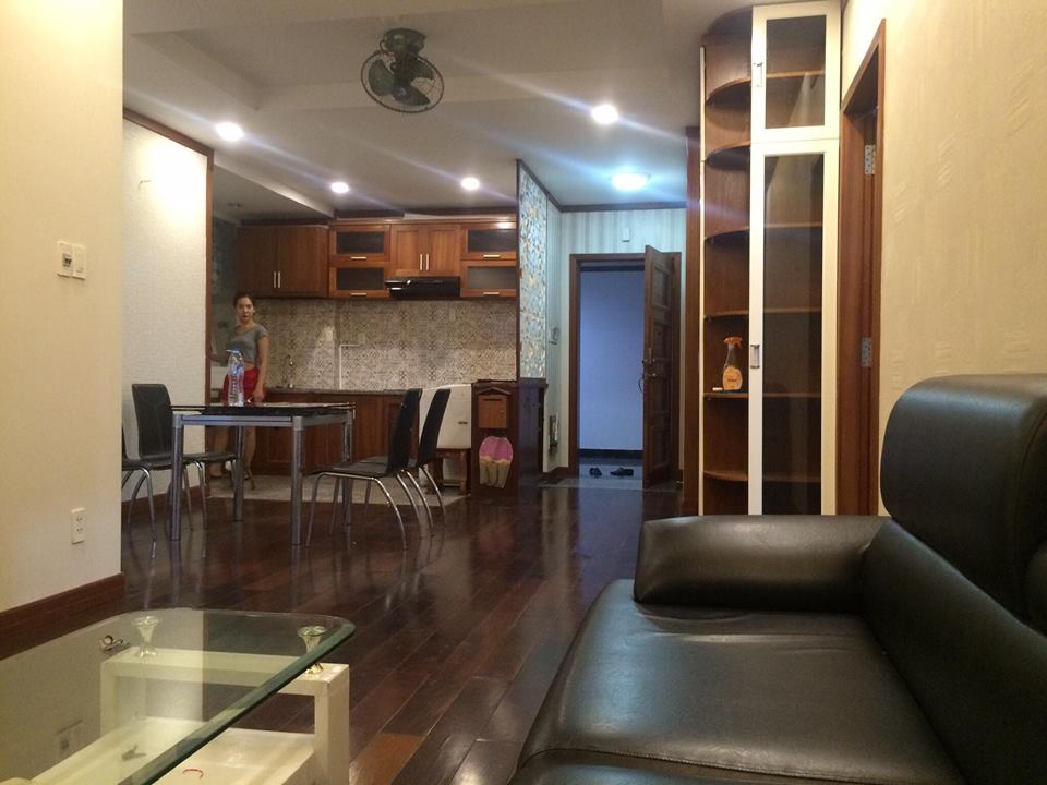 Cho thuê gấp căn hộ Phú Hoàng Anh, 3 phòng ngủ, full nội thất, nhà decor đẹp