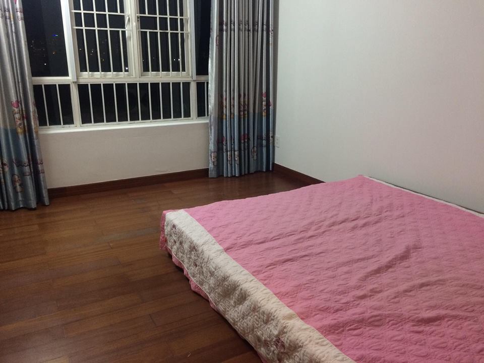 Cho thuê gấp căn hộ Phú Hoàng Anh, 3 phòng ngủ, full nội thất, nhà decor đẹp