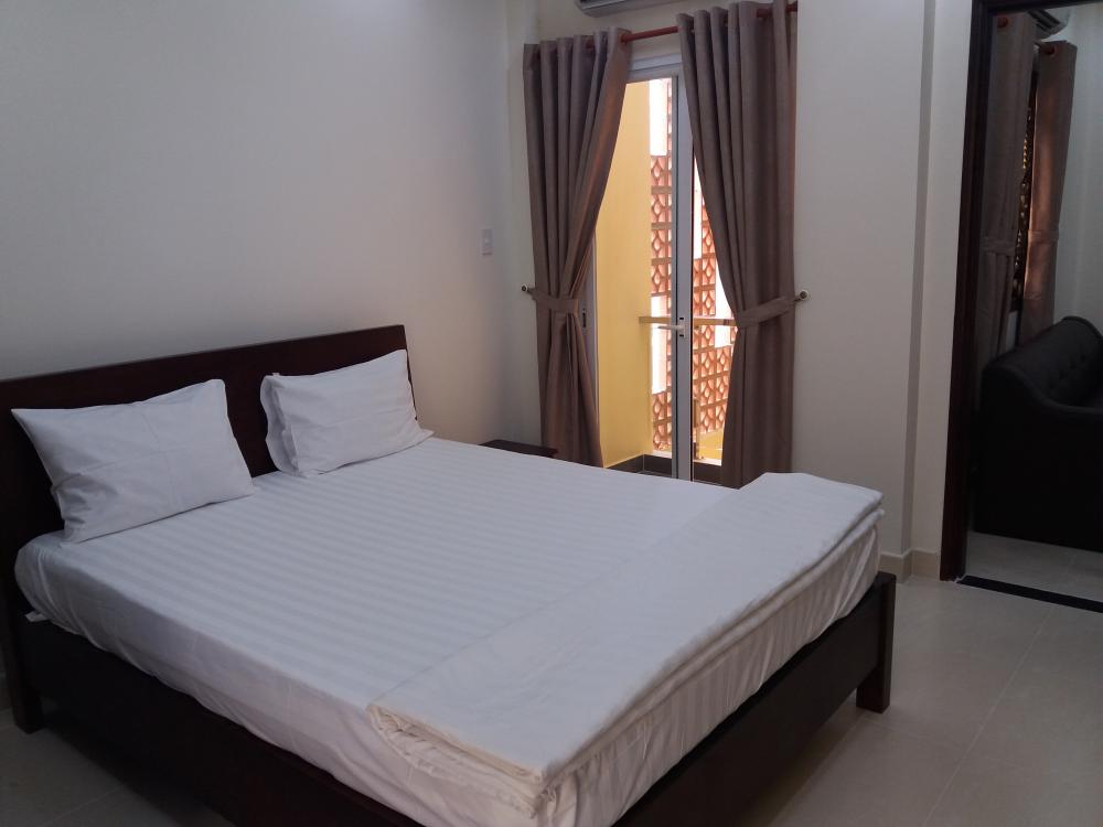 Cho thuê căn hộ chung cư The Morning Star, quận Bình Thạnh, 2 phòng ngủ, NT cao cấp giá 13.5 tr/th