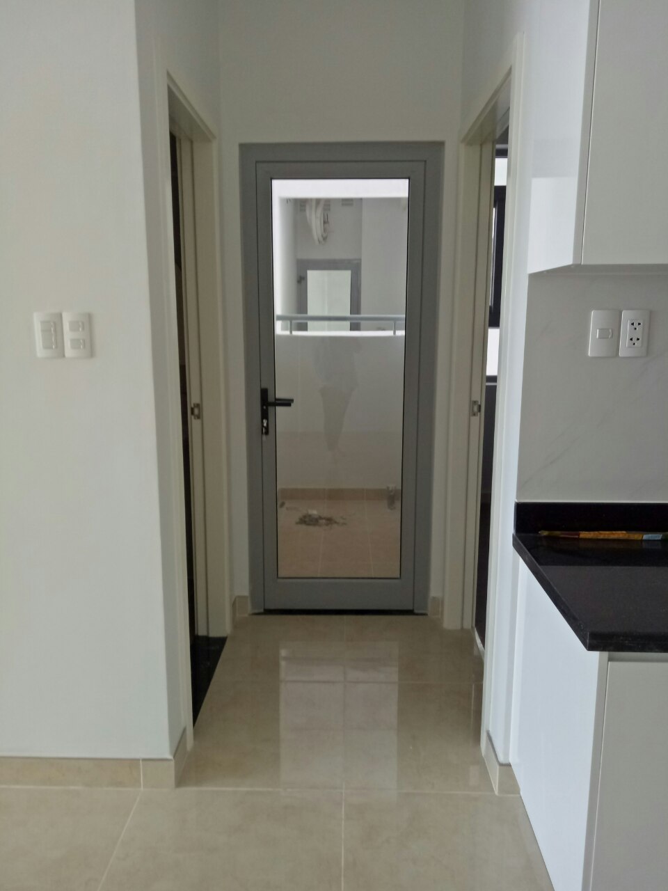 Cho thuê gấp căn hộ Luxcity, 528 Huỳnh Tấn Phát, Quận 7 2 phòng ngủ giá 8 triệu/tháng