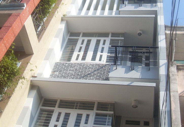 Mặt tiền 246 Xô Viết Nghệ Tĩnh, đoạn 2 chiều, gần ngã tư Hàng Xanh