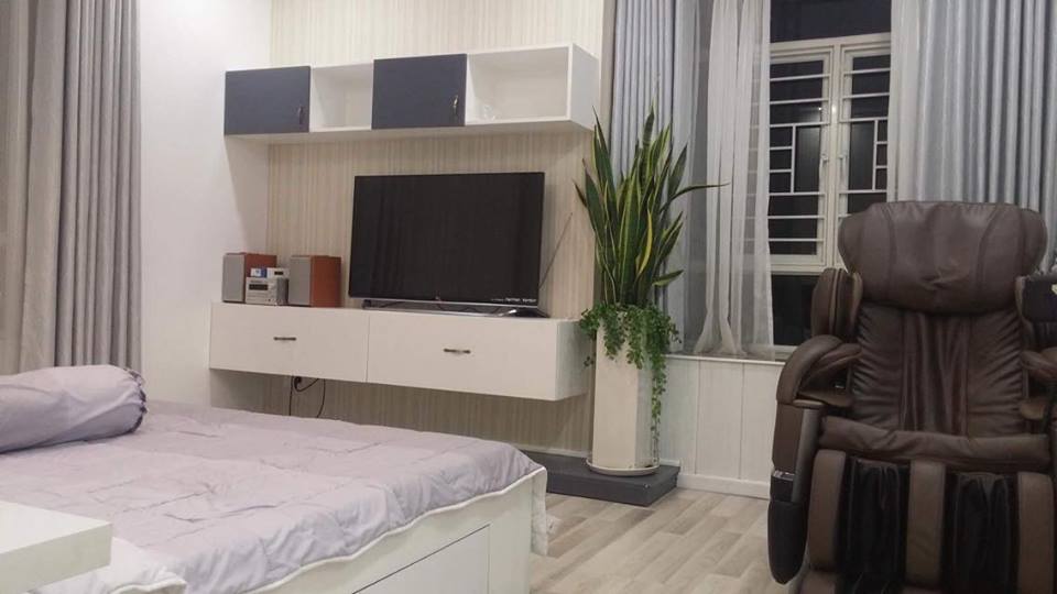 Cho thuê căn hộ 3PN 129m2 Phú Hoàng Anh, nội thất cao cấp 13tr/tháng thương lượng. LH 0935.4242.23