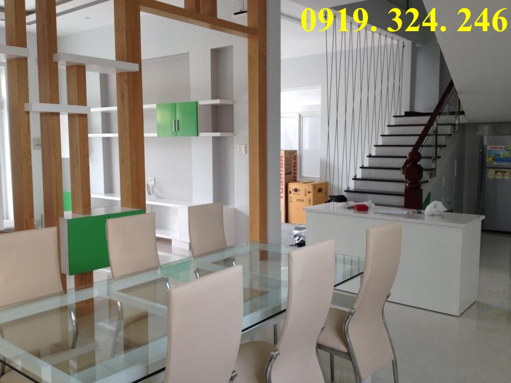Cho thuê villa nguyên căn đủ nội thất đường 12, Thảo Điền, quận 2. Giá 45.47 triệu/th