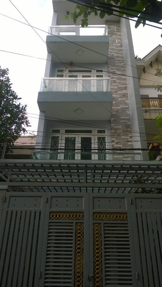 Cho thuê gấp nhà Nguyễn Oanh, P17, Gò Vấp, 4x20m, 2 lầu