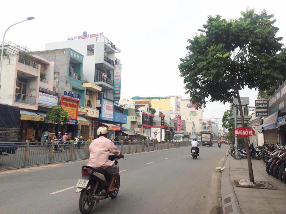 Cho thuê nhà kinh doanh trống suốt đường Lũy Bán Bích, Tân Phú, dt: 180m2