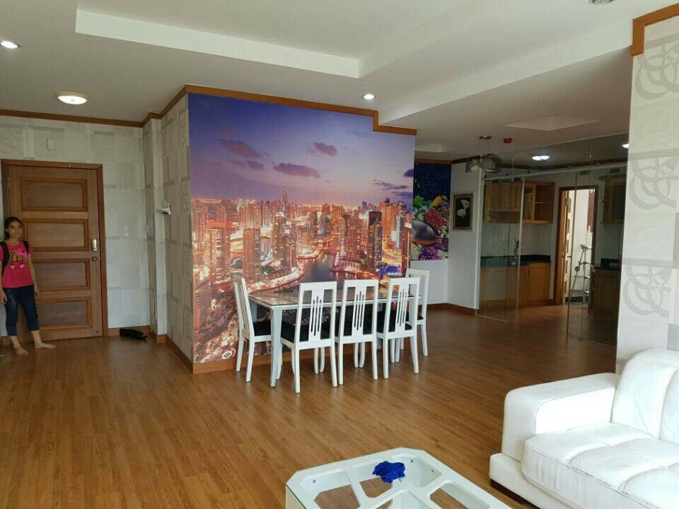 Cho thuê căn hộ Phú Hoàng Anh 3PN, nội thất đầy đủ, giá: 16.3tr/tháng. Liên hệ 0915.568.538