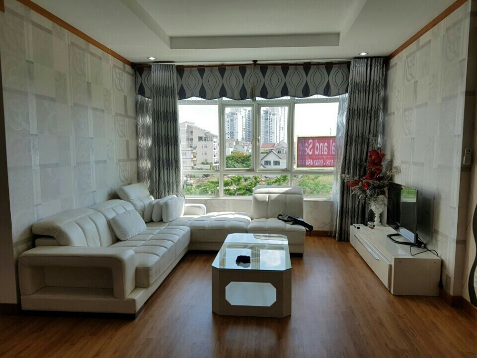 Cho thuê căn hộ Phú Hoàng Anh 3PN, nội thất đầy đủ, giá: 16.3tr/tháng. Liên hệ 0915.568.538