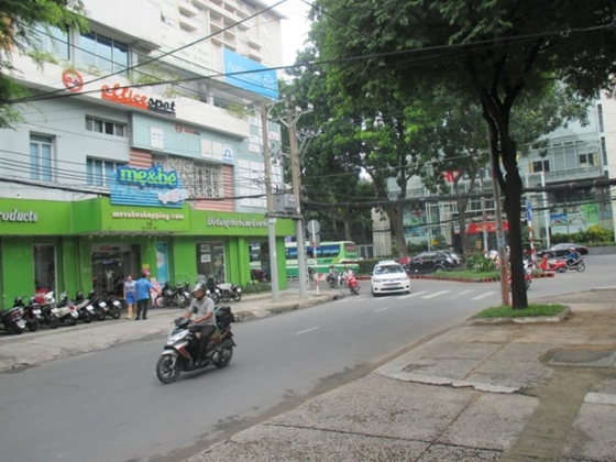 Cho thuê văn phòng đường Nguyễn Thị Minh Khai, Q1, DT: 100m2 giá: 68 triệu/tháng