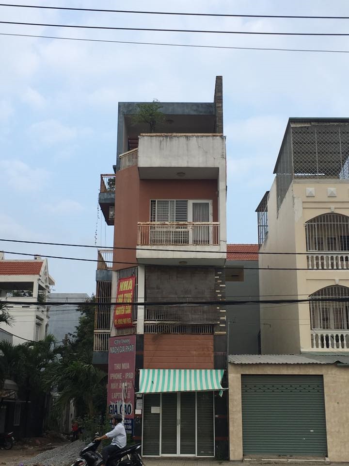 Cho thuê nhà mặt tiền Tân Sơn, Q. Tân Bình, DT 4x23m, giá 32tr/tháng, 0935186078