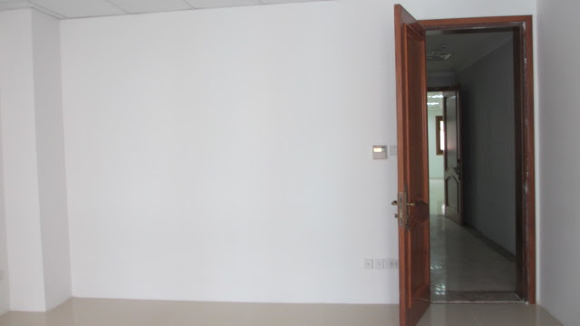 Văn Phòng tại Lê Trung Nghĩa, Tân Bình DT: 50m2 giá 11 triệu/ tháng. Tel 0903 066 080