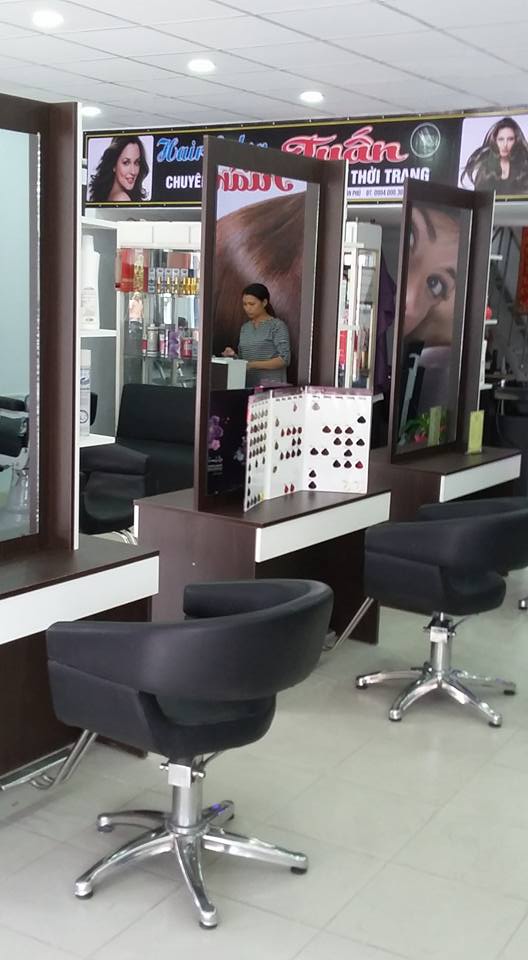 Cần sang salon tóc đường Tân Hương, Tân Phú