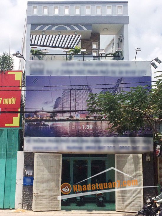 Cho thuê nhà 2 lầu vị trí cực đẹp mặt tiền đường Nguyễn Thị Thập, P. Tân Phú, Quận 7