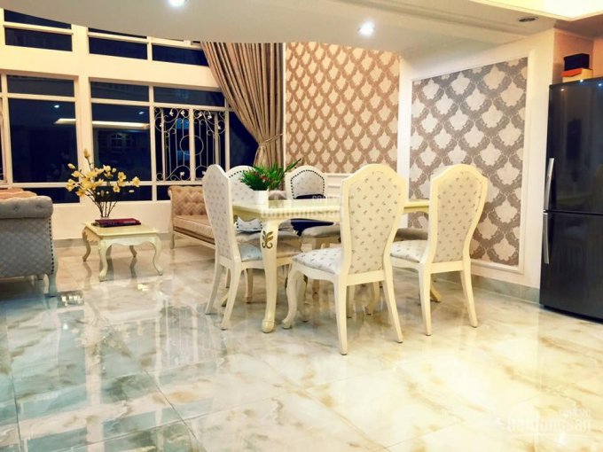Cho thuê căn hộ Phú Hoàng Anh 129m2 3PN giá 10tr/tháng vị trí mát. LH 0903388269