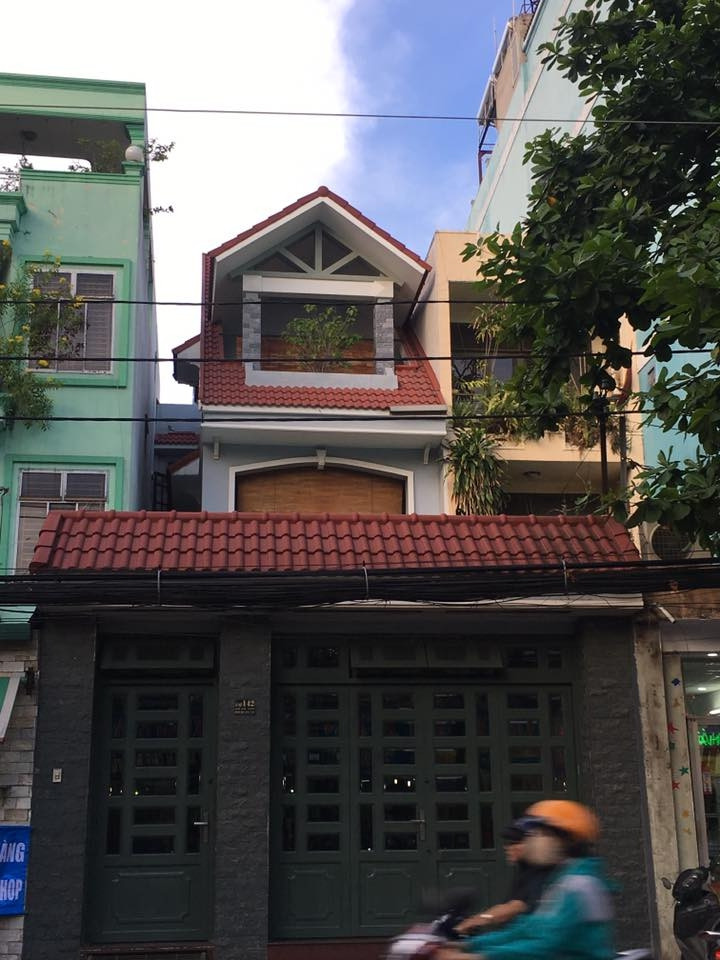 Nhà nguyên căn MT đường Nguyễn Văn Đậu, Bình Thạnh. DT: 5x20m, giá: 40tr/tháng