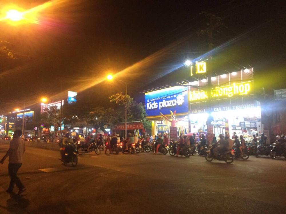 Cho thuê nhà kinh doanh Phan Văn Hớn, Quận 12, con đường kinh doanh sầm uất, đông dân cư