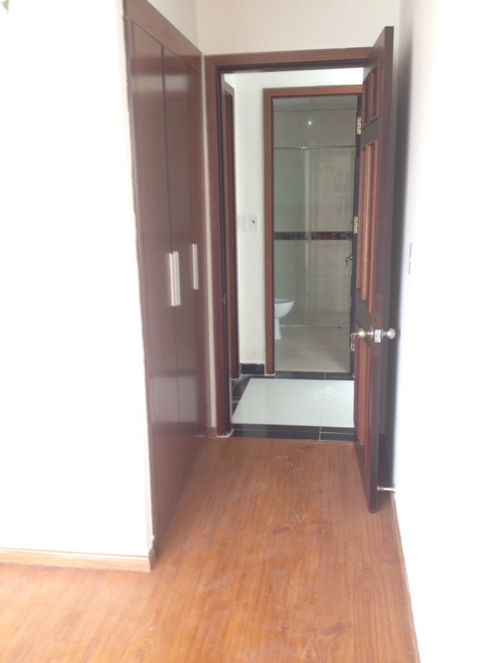 Cho thuê căn hộ 2 phòng ngủ cao cấp ngay mặt tiền Phạm Hùng, view hồ bơi – 9 triệu/tháng