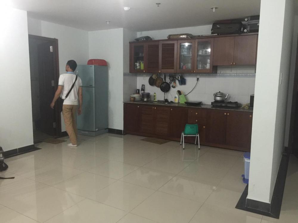 Cho thuê căn hộ chung cư tại Dự án Khu căn hộ Chánh Hưng - Giai Việt, Quận 8, Tp.HCM diện tích 150m2 giá 15 Triệu/tháng