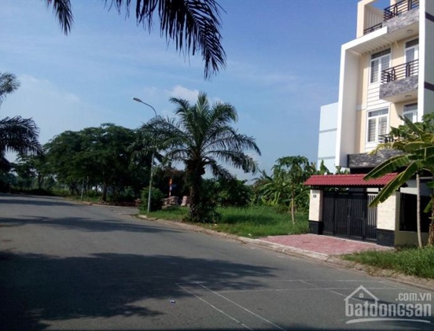 Cho thuê nhà nguyên căn khu dân cư 13E Intresco Phong Phú