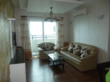 Chính chủ cần cho thuê căn hộ Sông Đà, Q3, nội thất cơ bản giá 15 triệu/tháng- LH 0909.90.26.23