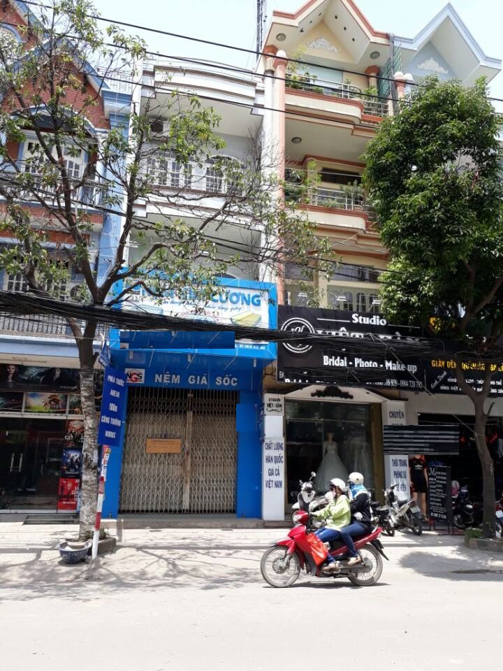 Cho thuê nhà mặt tiền đường Gò Dầu, phường Tân Quý, Q Tân Phú, DT 4x18m2 = 72m2