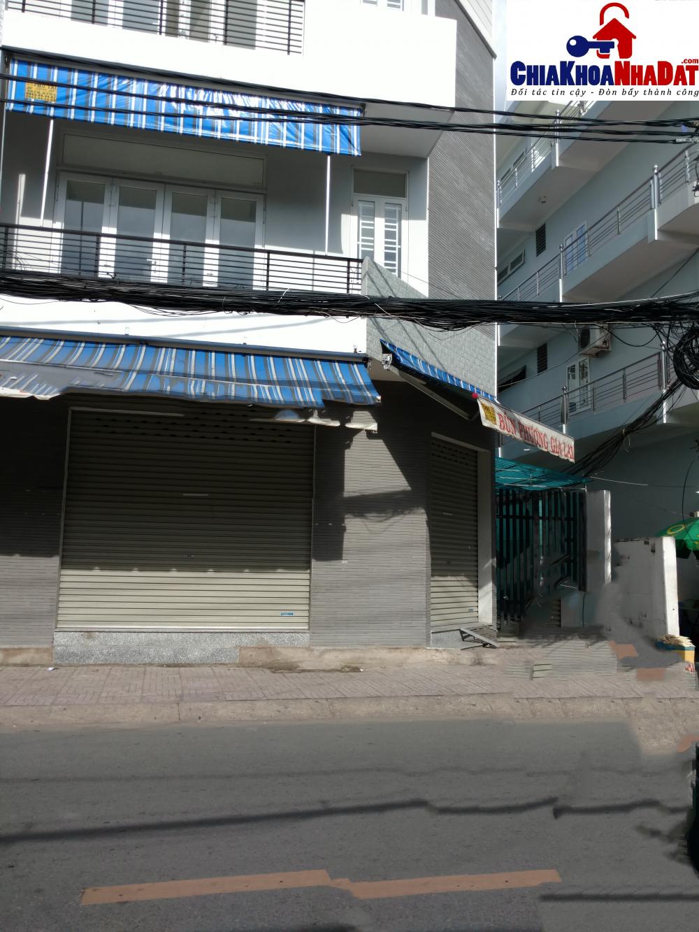 Cho thuê nhà hai mặt tiền Đồng Đen, Quận Tân Bình, (5 x 12 m, trệt, 3 lầu, ST. Giá: 50 tr/th)