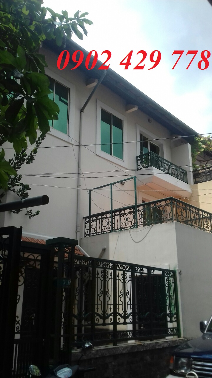 Cho thuê villa Thảo Điền 11*17m, 2 lầu, 3PN, gara, gần cầu SG, 30tr/th. 0902429778
