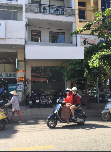 Cho thuê nhà mặt tiền đường Phan Xích Long, Phường 4, Quận Phú Nhuận, Hồ Chí Minh.