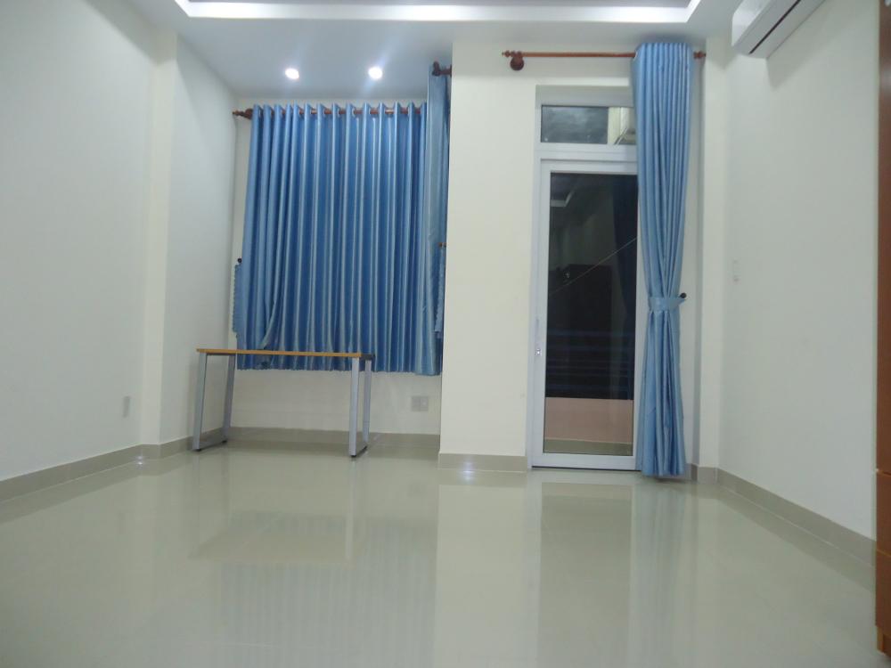 Căn hộ dịch vụ full nội thất mới xây dựng cho thuê tại Trần Não, có bếp, chỗ để xe free