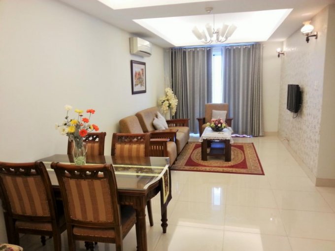 Cho thuê căn hộ Saigon Airport, 2 phòng ngủ đủ nội thất, giá tốt 18 tr/tháng
