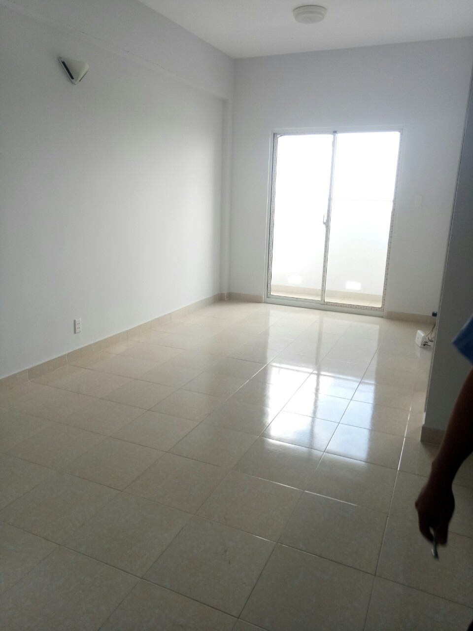 Cho thuê căn hộ HQC 60m2 2pn 2wc ngay Nguyễn Văn Linh giá chỉ 3.5tr\tháng