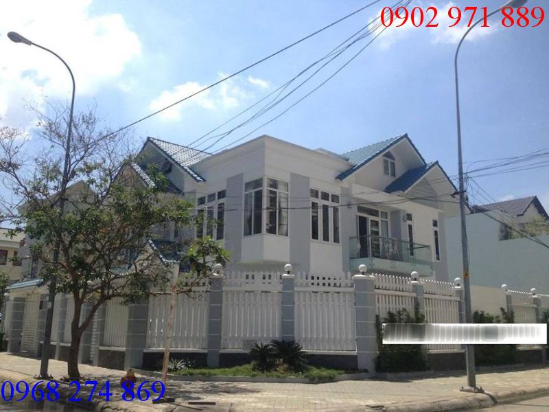 Cho thuê villa 1000m2 đường 55, P Thảo Điền, Q2. Giá 136.5 triệu/th