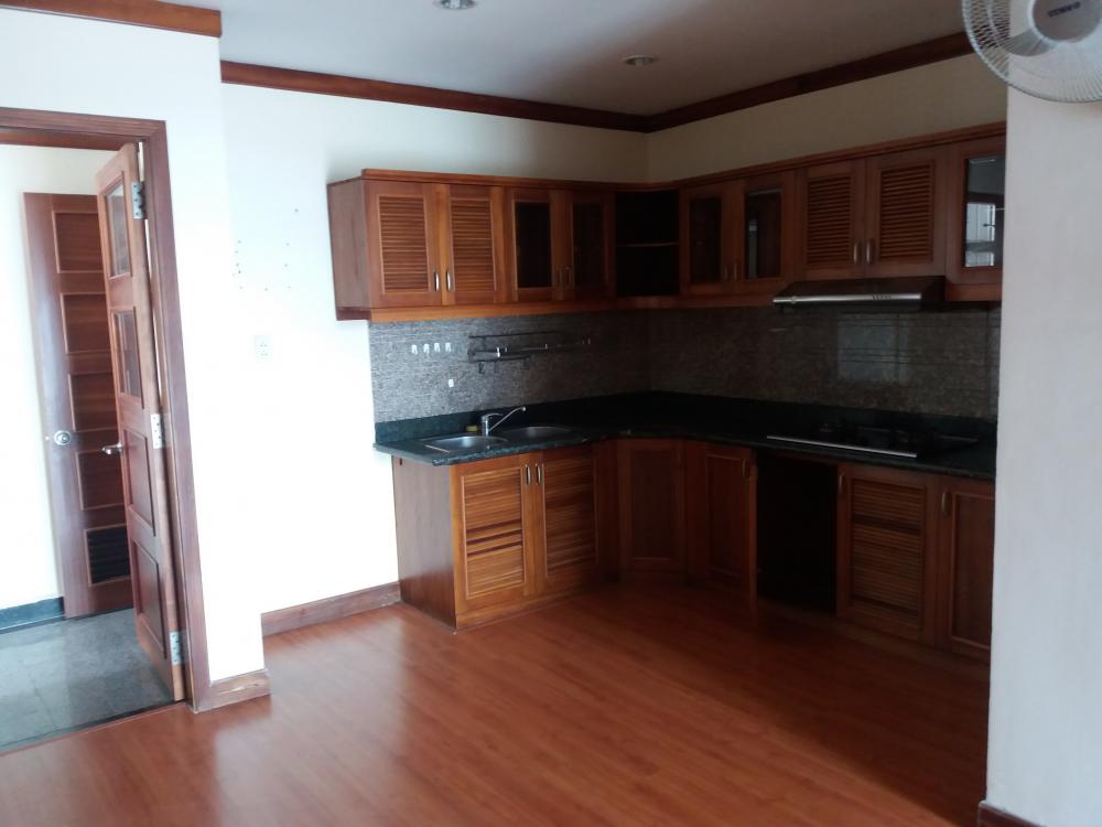 Cho thuê căn hộ Hoàng Anh gia Lai 3, căn hộ 3 phòng ngủ, 3wc, 121m2, một số nội thất cơ bản, lầu cao view thoáng, giá 9,5 triệu