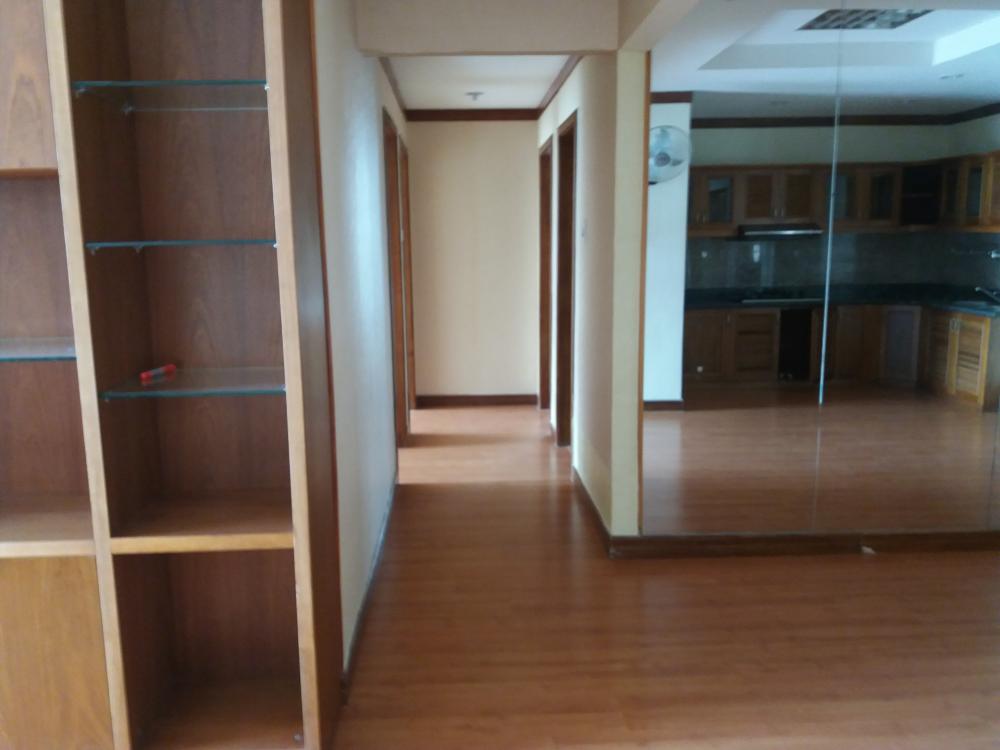 Cho thuê căn hộ Hoàng Anh gia Lai 3, căn hộ 3 phòng ngủ, 3wc, 121m2, một số nội thất cơ bản, lầu cao view thoáng, giá 9,5 triệu