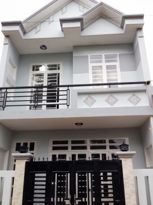 Cho thuê nhà nguyên căn, Nguyễn Thị Thập, Q7, DT 3x18m, 2 tầng. Giá 8,5 triệu/tháng
