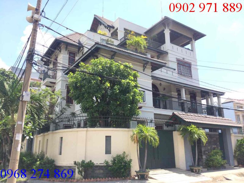 Cho thuê villa đường số 3, P.Thảo Điền, Q2, giá 52.5 triệu/th.