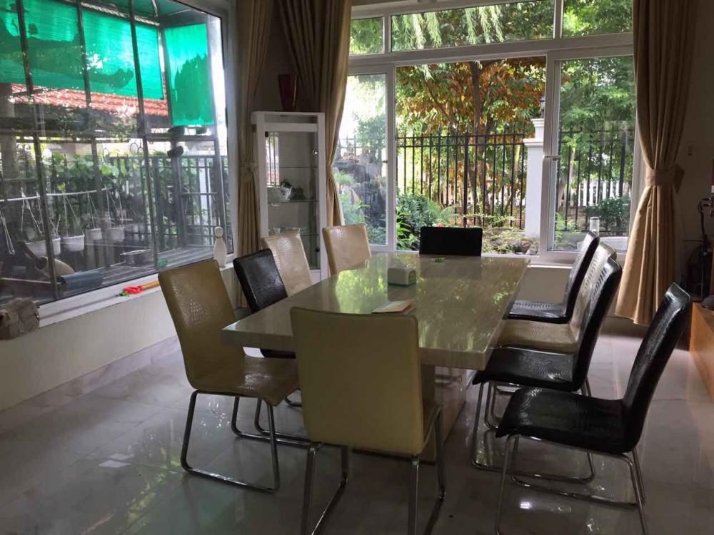 Cho thuê villa 580m2 sân vườn, hồ bơi đường Nguyễn Văn Hưởng, Thảo Điền, Q.2