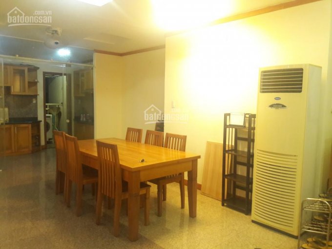 Cho thuê căn hộ Phú Hoàng Anh, diện tích 88m2, nội thất đầy đủ, lầu cao, giá 11 triệu/tháng.