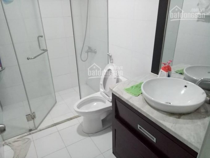 Cho thuê căn hộ chung cư tại Phú Hoàng Anh, diện tích 128m2, giá 