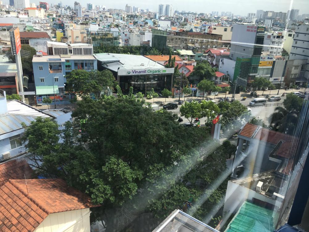 văn phòng tại Phú Nhuận. dt 30m2. giá thuê 15tr all in bao điện nước và VAT