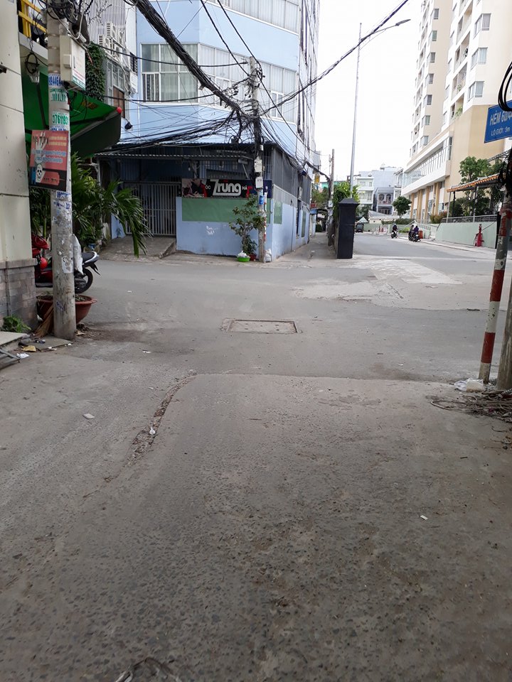 Cho thuê mặt bằng 180m2 đường 79, gần MT Nguyễn Thị Thập, kinh khu kinh doanh sầm uất, quận 7
