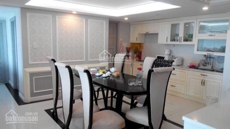 Cho thuê căn hộ tại Phú Hoàng Anh, diện tích 128m2, nội thất cao cấp, giá 15 triệu/tháng.