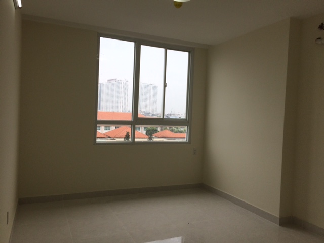 Cần cho thuê gấp căn hộ chung cư Bông Sao lô mới xây đường Tạ Quang Bửu Q8