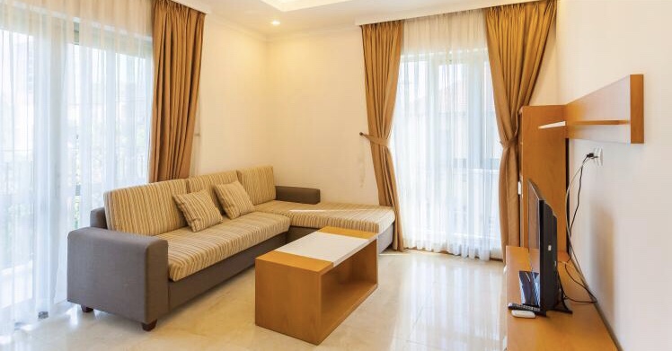 Cho thuê căn hộ 107 Trương Định, 90m2, 2 phòng ngủ, 2wc lầu cao view đẹp.