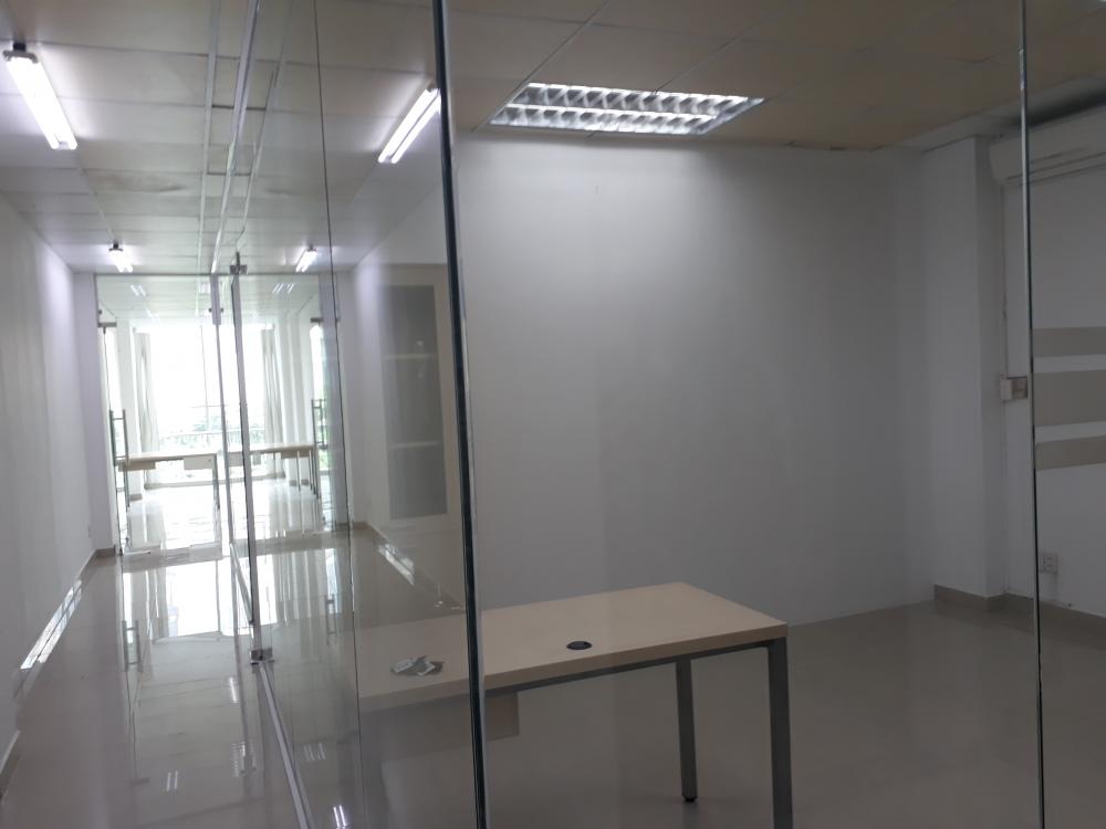 Cho thuê văn phòng tại Đường Đào Duy Anh, Phú Nhuận, Tp.HCM diện tích 65m2  giá 16.5 Triệu/tháng